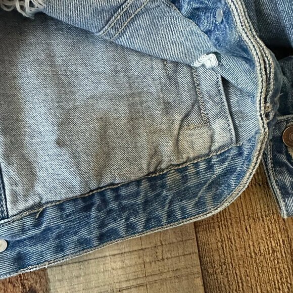 KanCan Los Angeles Distressed Denim Jacket Womens Size Medium - Picture 5 of 8